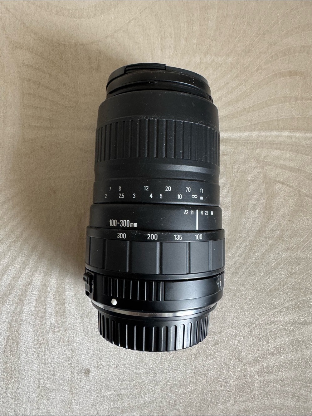 Canon sigma lens,100-300mm Telephoto Zoom Camera Lens - Black